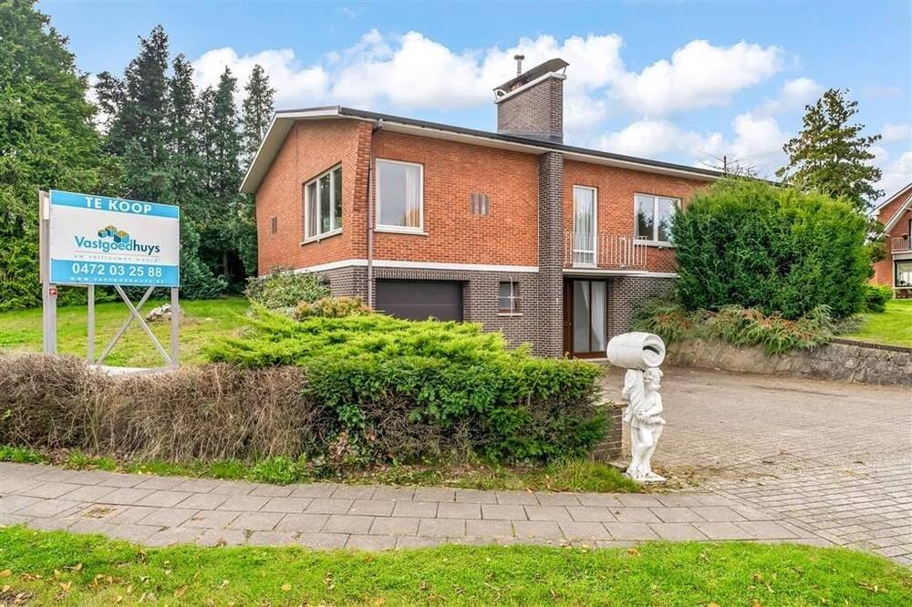 Huis te  koop in Tessenderlo 3980 315000.00€ 3 slaapkamers 200.00m² - Zoekertje 286046