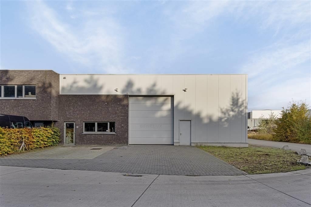 Handelszaak te  koop in Tessenderlo 3980 675000.00€  slaapkamers 400.00m² - Zoekertje 288206