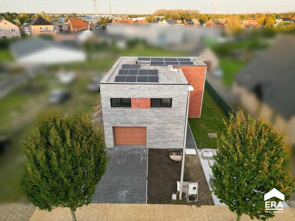 Huis te  koop in Overpelt 3900 439000.00€ 3 slaapkamers 320.00m² - Zoekertje 287570