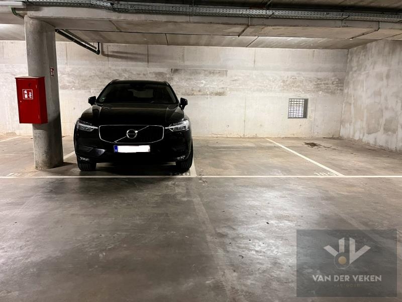 Parking & garage te  huur in Hasselt 3500 90.00€  slaapkamers m² - Zoekertje 288132