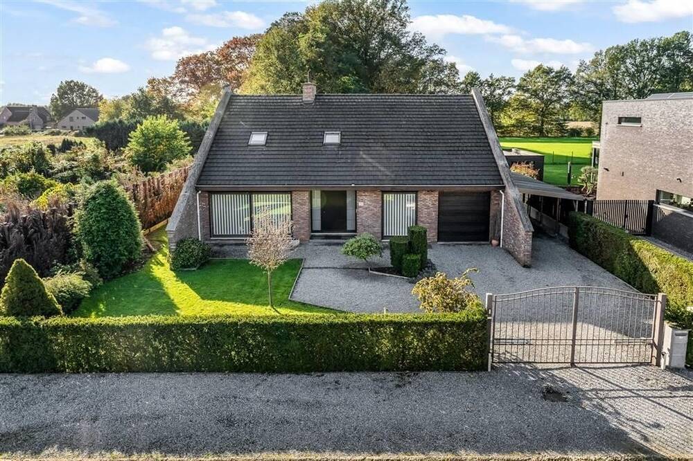 Huis te  koop in Beringen 3580 0.00€ 3 slaapkamers 197.00m² - Zoekertje 289492