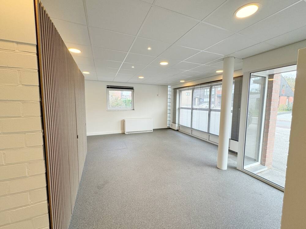 Handelszaak te  koop in Genk 3600 100000.00€  slaapkamers 40.00m² - Zoekertje 290608