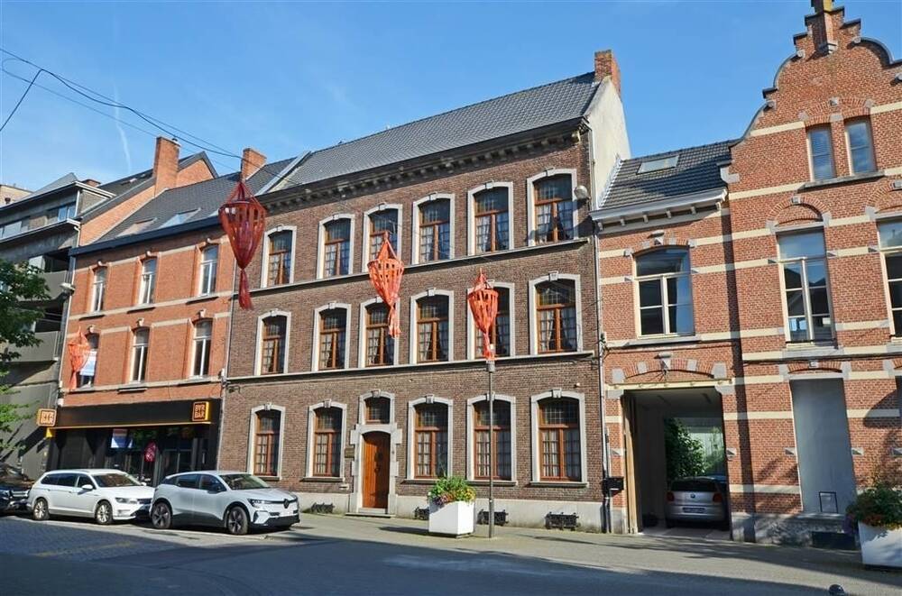 Villa te  koop in Hasselt 3500 1600000.00€ 7 slaapkamers 542.00m² - Zoekertje 290830