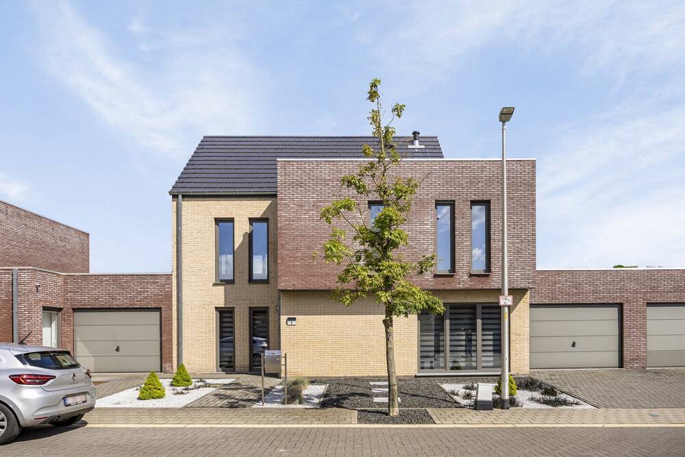 Huis te  koop in Genk 3600 449000.00€ 4 slaapkamers 233.00m² - Zoekertje 292561