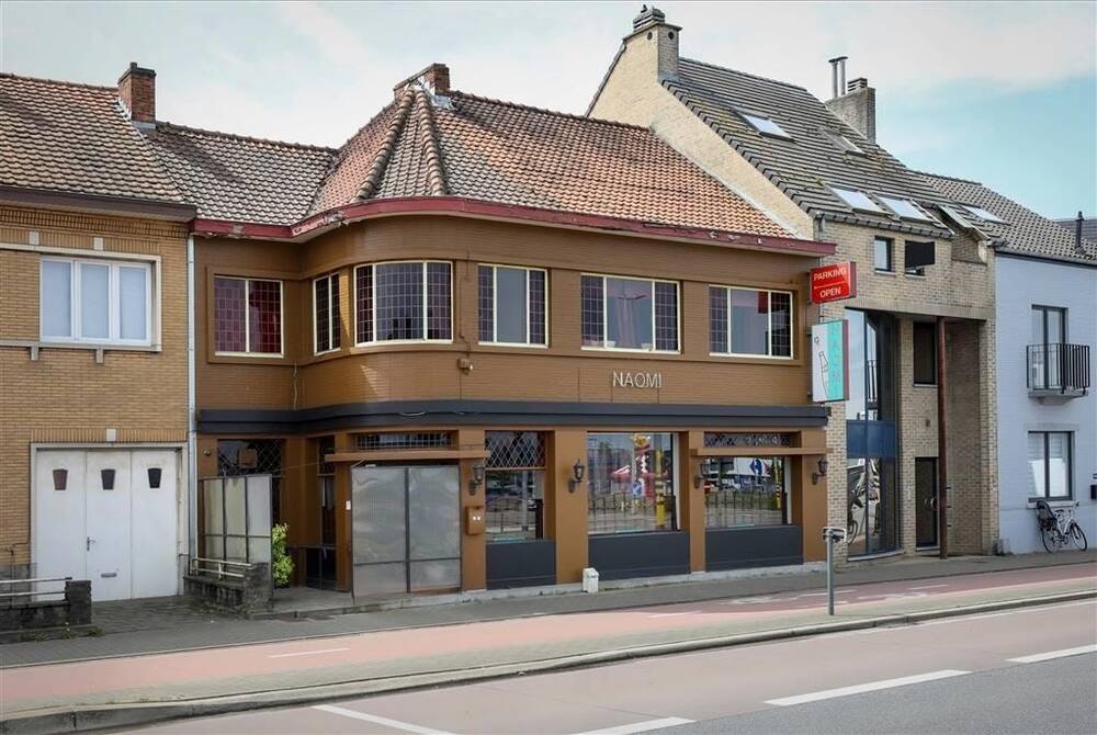 Handelszaak te  koop in Hasselt 3500 349000.00€ 5 slaapkamers 290.00m² - Zoekertje 293698