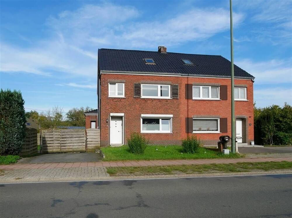 Huis te  koop in Beverlo 3581 239000.00€ 4 slaapkamers 218.00m² - Zoekertje 294977