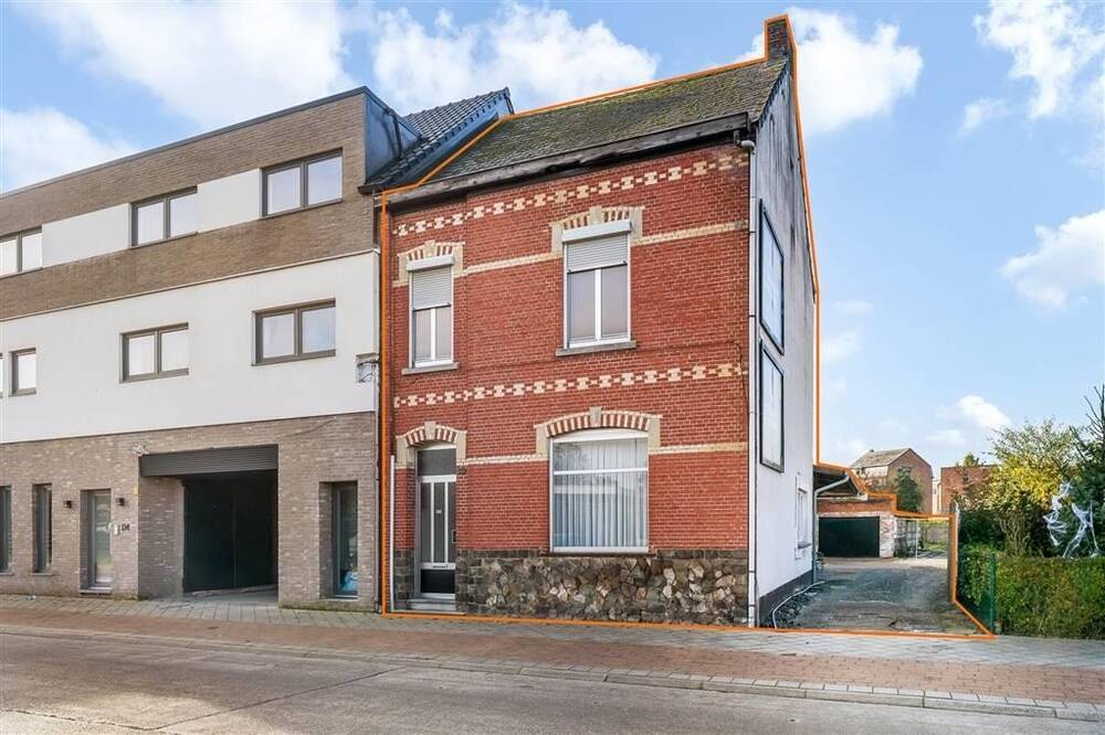 Huis te  koop in Leopoldsburg 3970 249000.00€ 3 slaapkamers 200.00m² - Zoekertje 297967