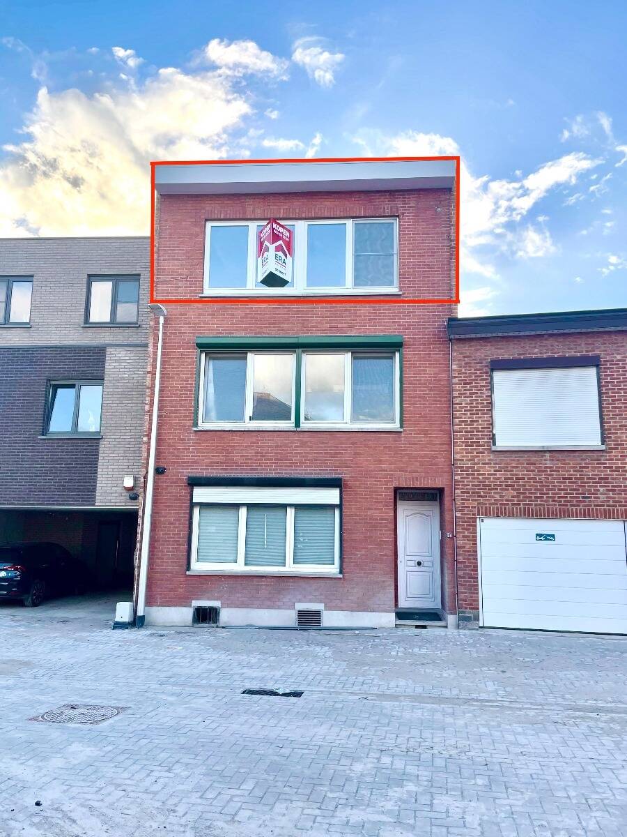 Appartement te  koop in Tongeren 3700 183000.00€ 2 slaapkamers 98.00m² - Zoekertje 300078