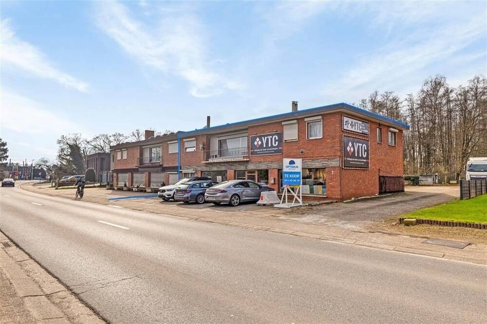 Handelszaak te  koop in Heusden-Zolder 3550 0.00€  slaapkamers m² - Zoekertje 300688