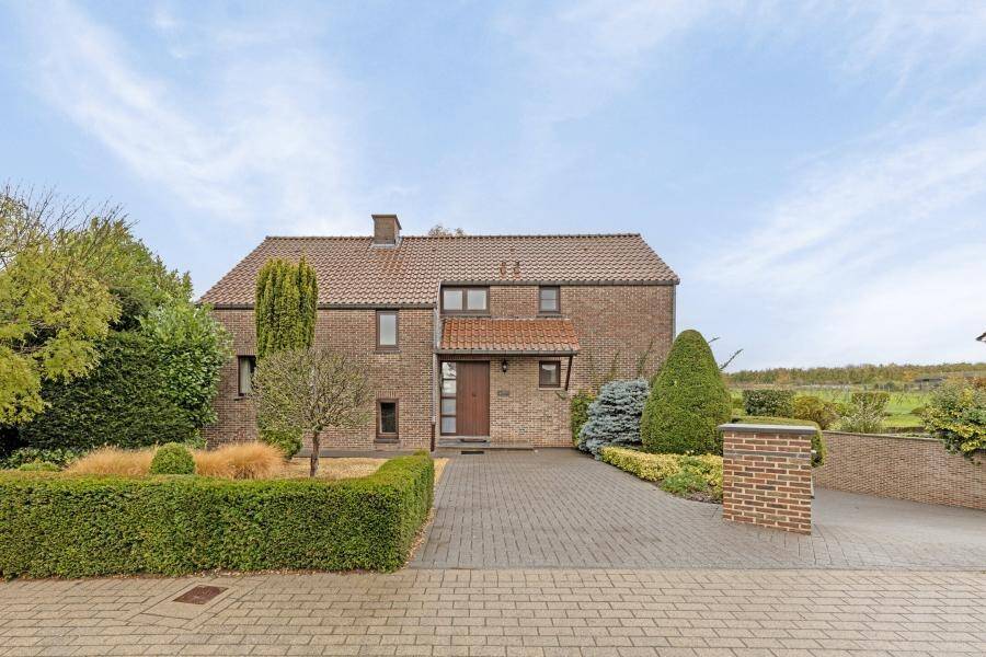 Huis te  koop in Tongeren 3700 434900.00€ 3 slaapkamers 209.00m² - Zoekertje 301571