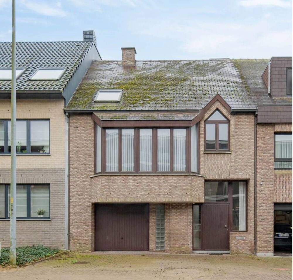 Huis te  koop in As 3665 309000.00€ 3 slaapkamers 236.00m² - Zoekertje 302109