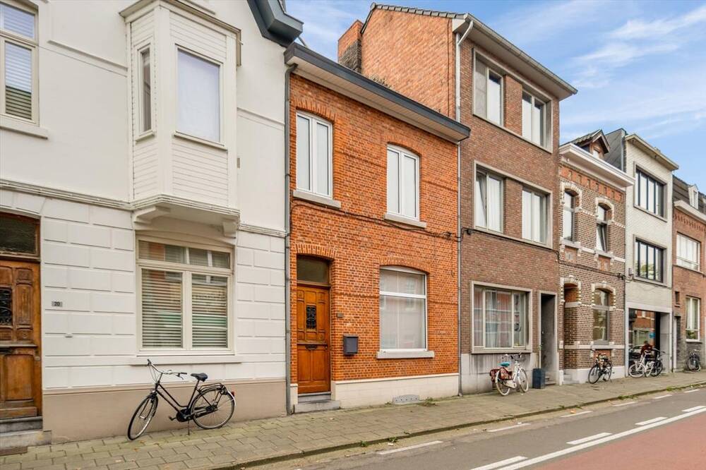 Huis te  koop in Hasselt 3500 275000.00€ 3 slaapkamers 151.00m² - Zoekertje 303168