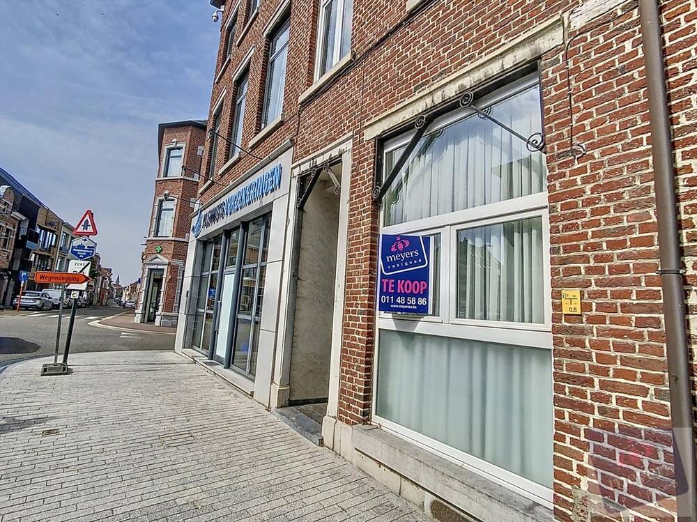 Huis te  koop in Sint-Truiden 3800 235000.00€ 4 slaapkamers m² - Zoekertje 304283