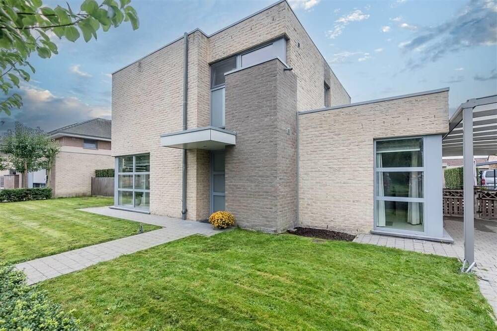 Huis te  koop in Leopoldsburg 3970 429000.00€ 4 slaapkamers 178.00m² - Zoekertje 305874