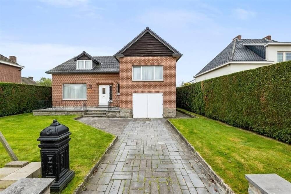 Huis te  koop in Tongeren 3700 369000.00€ 3 slaapkamers 190.00m² - Zoekertje 305808