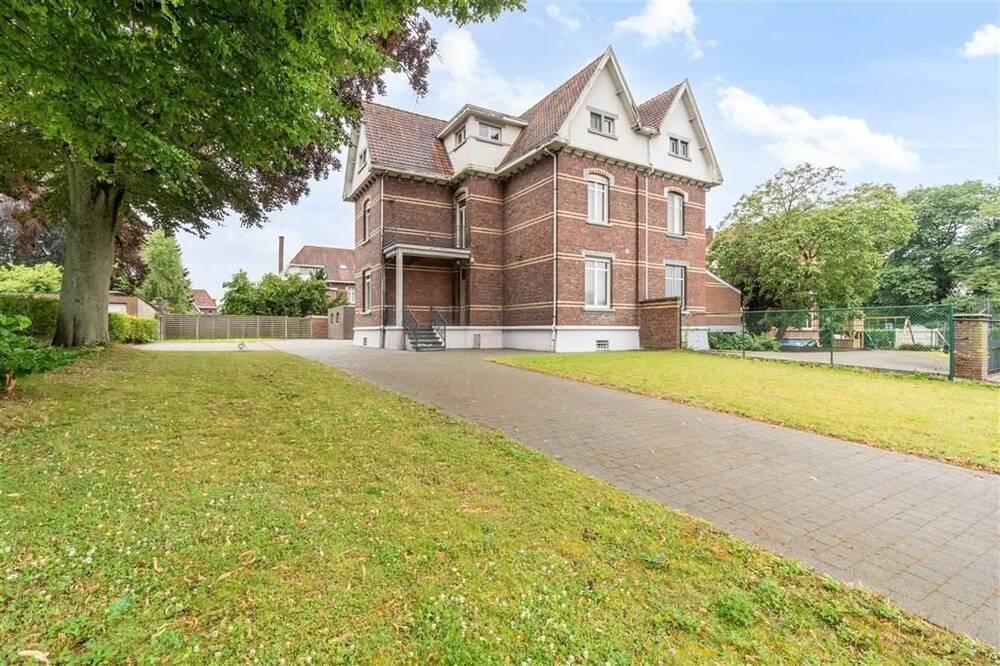 Huis te  koop in Genk 3600 485000.00€ 5 slaapkamers 224.00m² - Zoekertje 306855