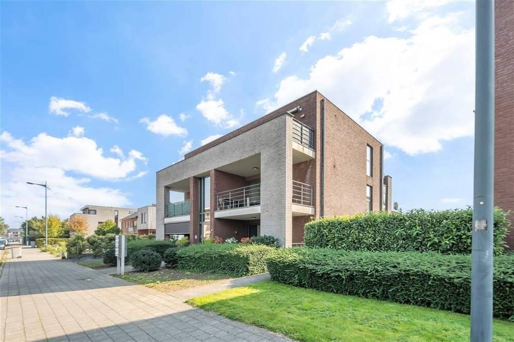 Appartement te  koop in Maasmechelen 3630 199000.00€ 1 slaapkamers 74.00m² - Zoekertje 306294