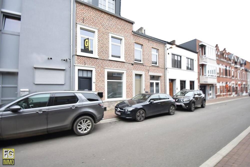 Huis te  huur in Sint-Truiden 3800 1000.00€ 3 slaapkamers 164.00m² - Zoekertje 307378