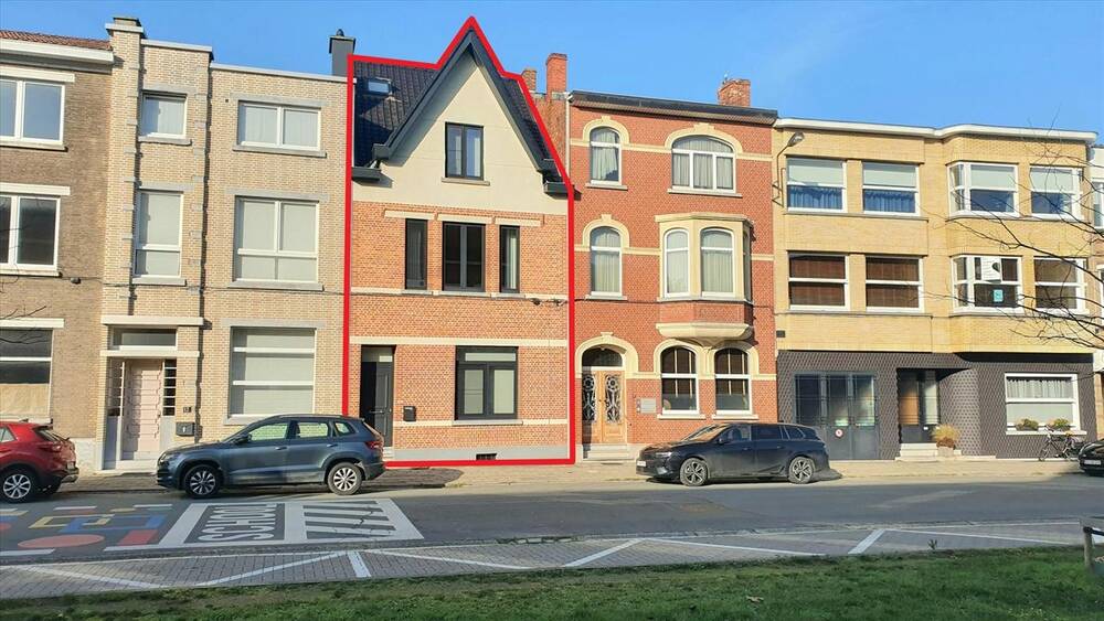 Huis te  huur in Hasselt 3500 1600.00€ 4 slaapkamers 237.00m² - Zoekertje 308733