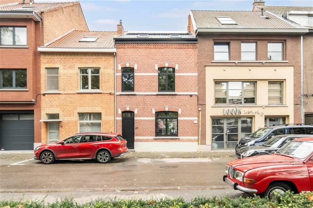 Huis te  koop in Hasselt 3500 440000.00€ 3 slaapkamers 194.00m² - Zoekertje 309916