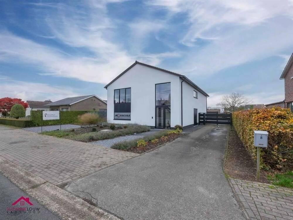 Huis te  koop in Bree 3960 525000.00€ 3 slaapkamers 189.00m² - Zoekertje 309851