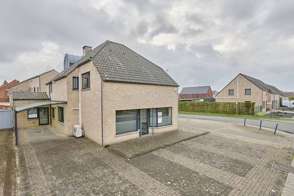 Huis te  koop in Diepenbeek 3590 265000.00€ 2 slaapkamers 150.00m² - Zoekertje 312292