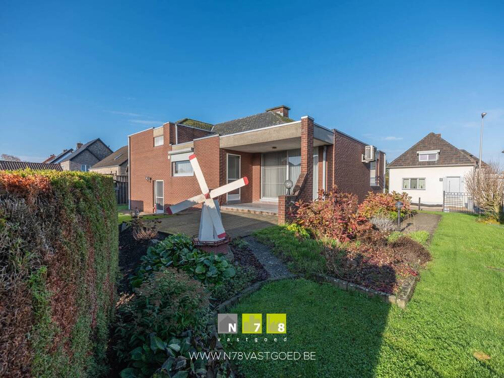 Huis te  koop in Maaseik 3680 329000.00€ 3 slaapkamers 117.00m² - Zoekertje 357854